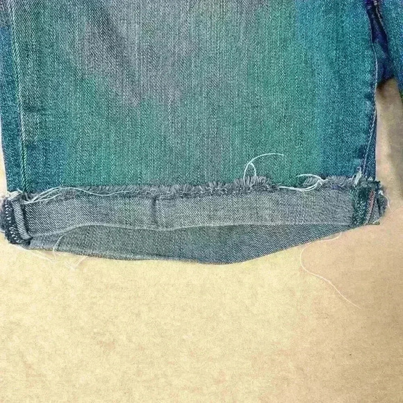 LOFT 5.5" Inseam Relaxed Fit Boyfriend Bermuda Denim Shorts Mid Wash Women 6 - Picture 2 of 9